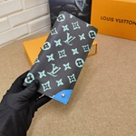 ルイヴィトン82003財布コピー レディース二つ折り